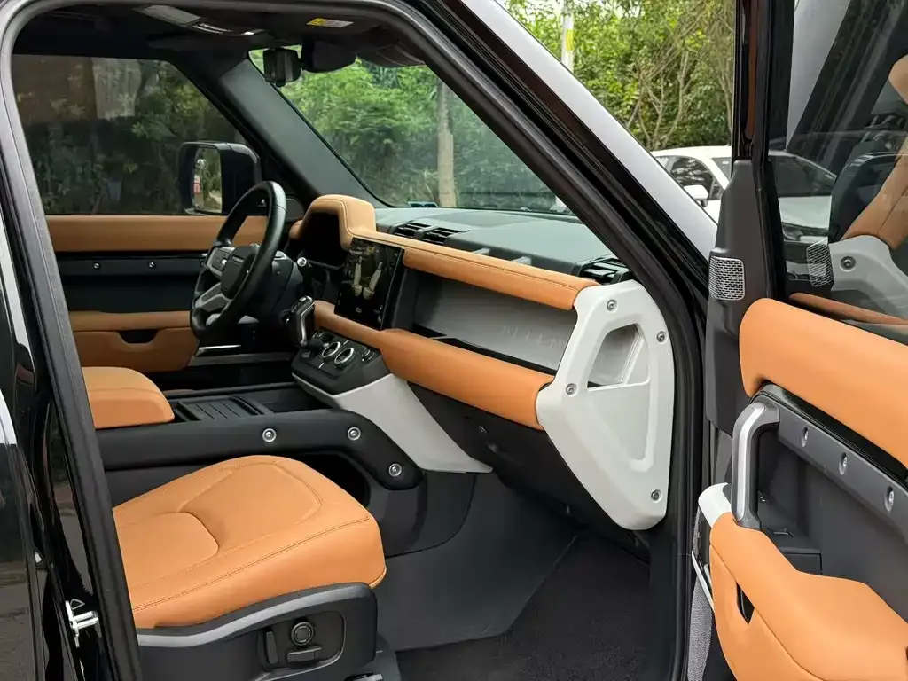 Land Rover Defender — фото 8