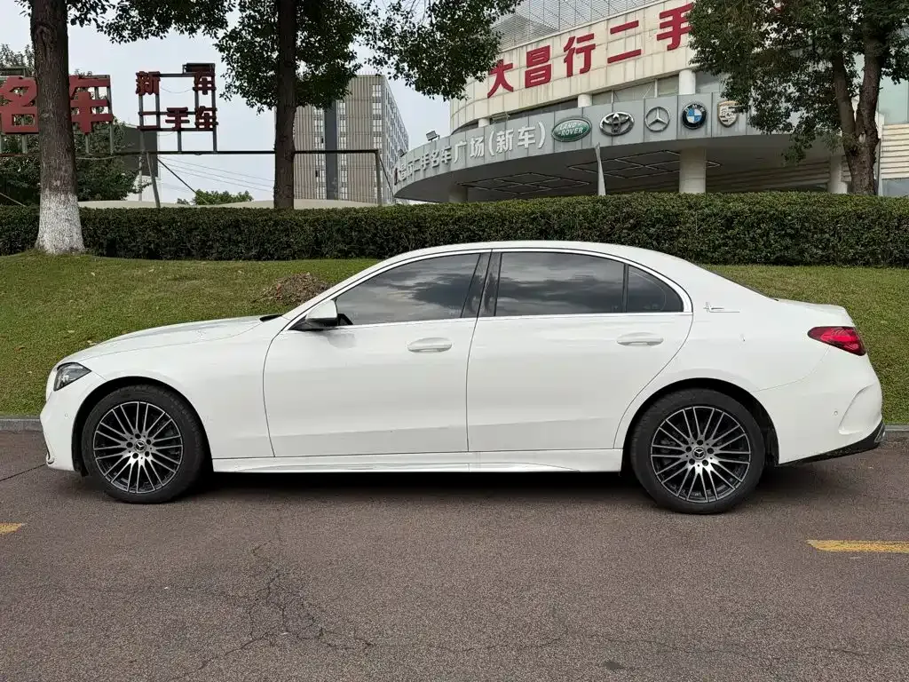 Mercedes-Benz C-Class — фото 10