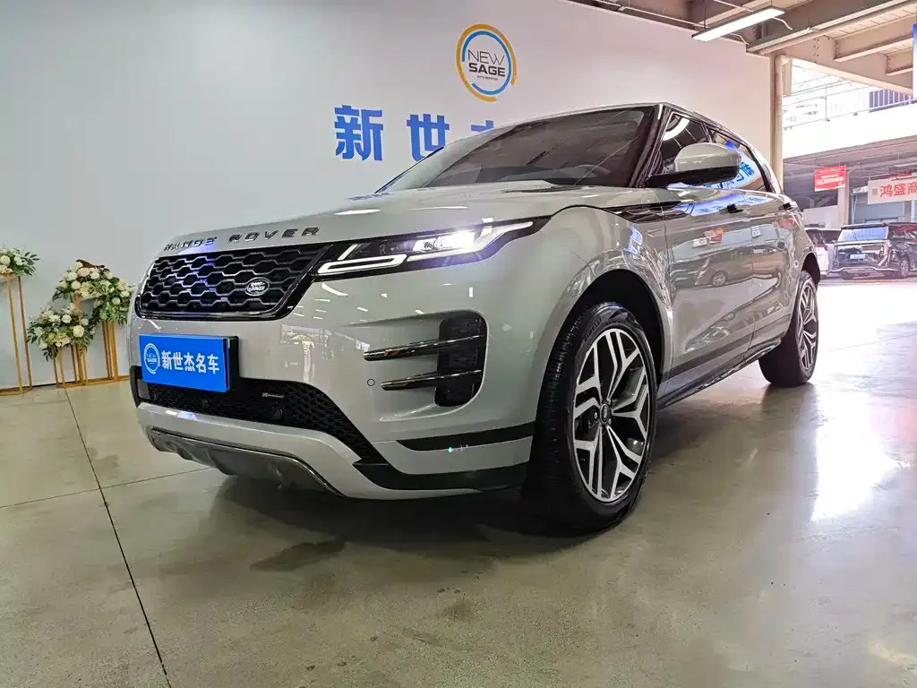 Land Rover Evoque — фото 1