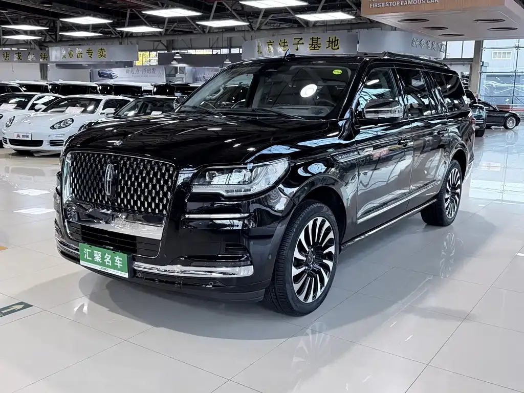 Lincoln Navigator — фото 1