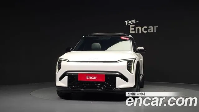 Kia EV3 — фото 2