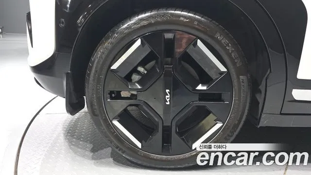 Kia EV3 — фото 7
