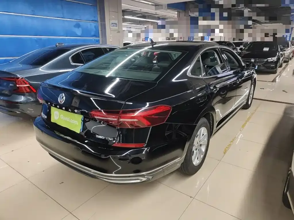 Volkswagen Passat — фото 9