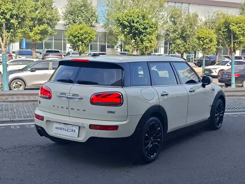 MINI Clubman — фото 10