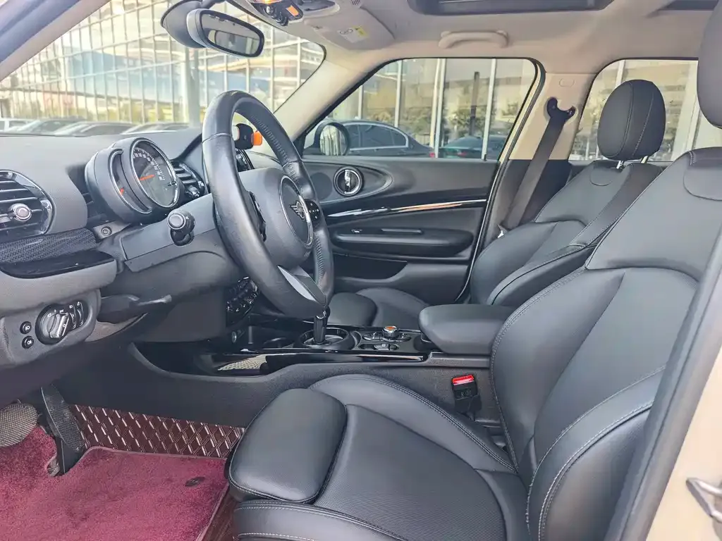 MINI Clubman — фото 6