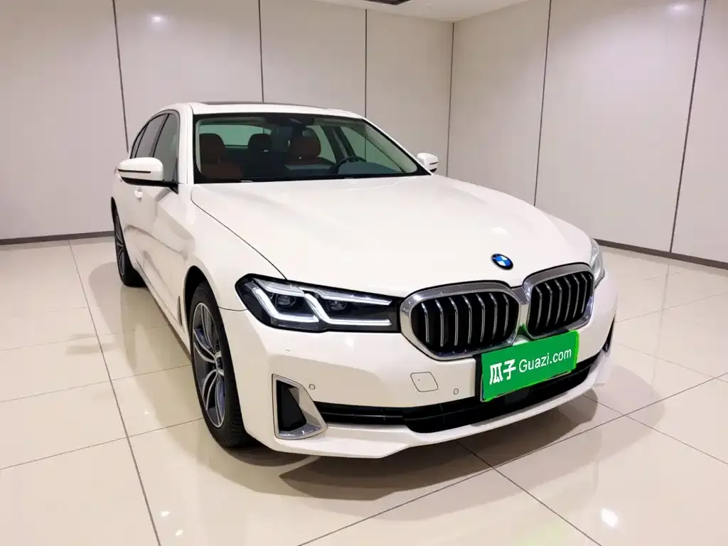 BMW 5 Series — фото 2