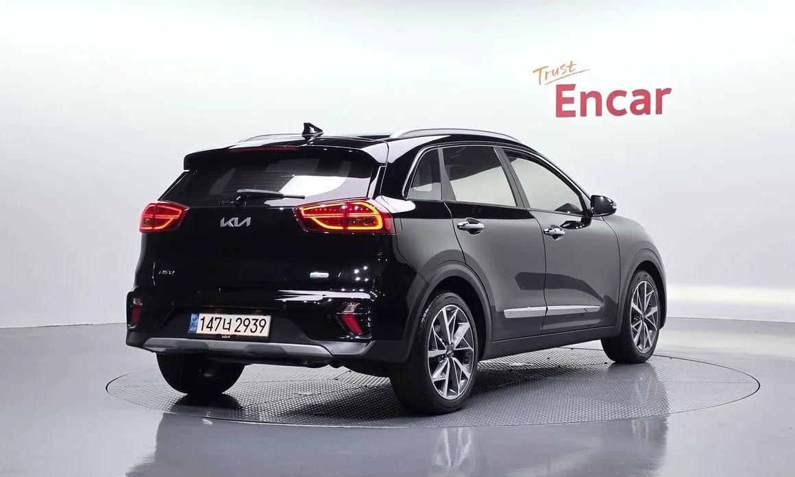 Kia Niro — фото 8