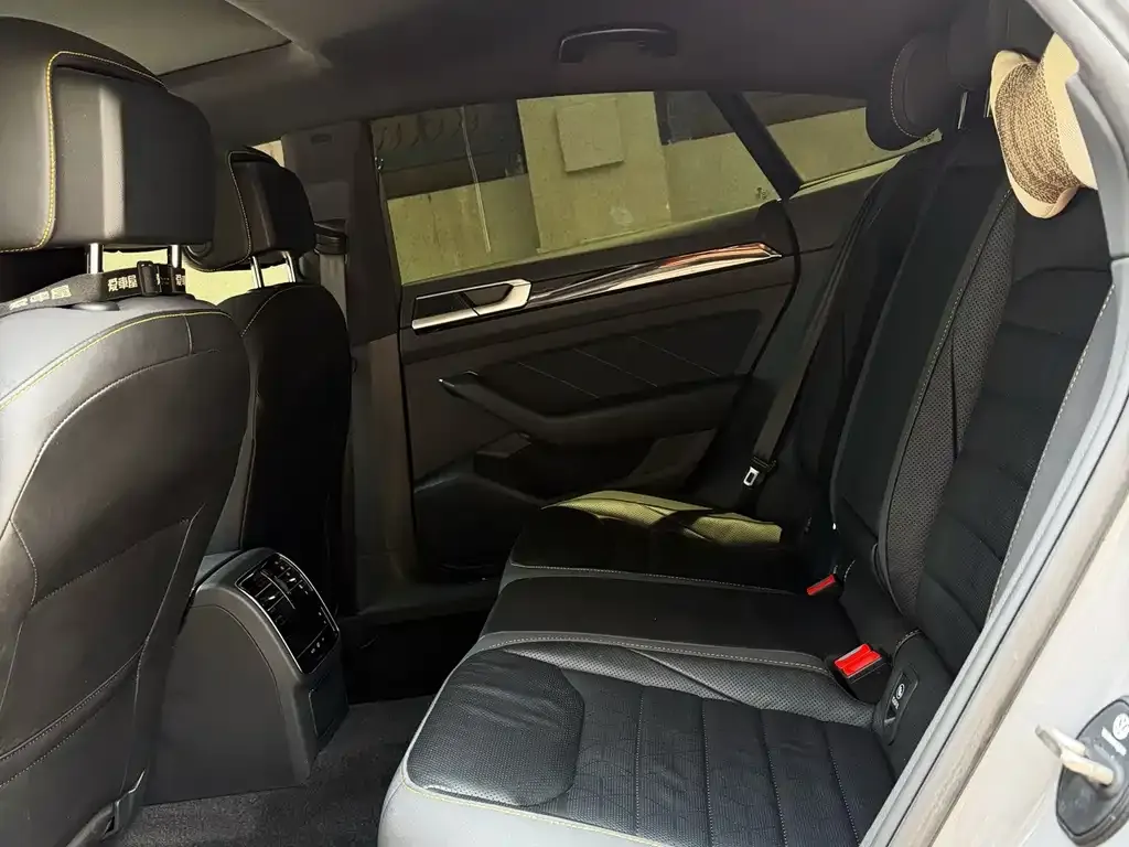Volkswagen CC — фото 8