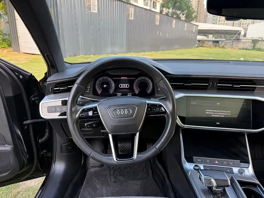 Audi A6L — фото 10