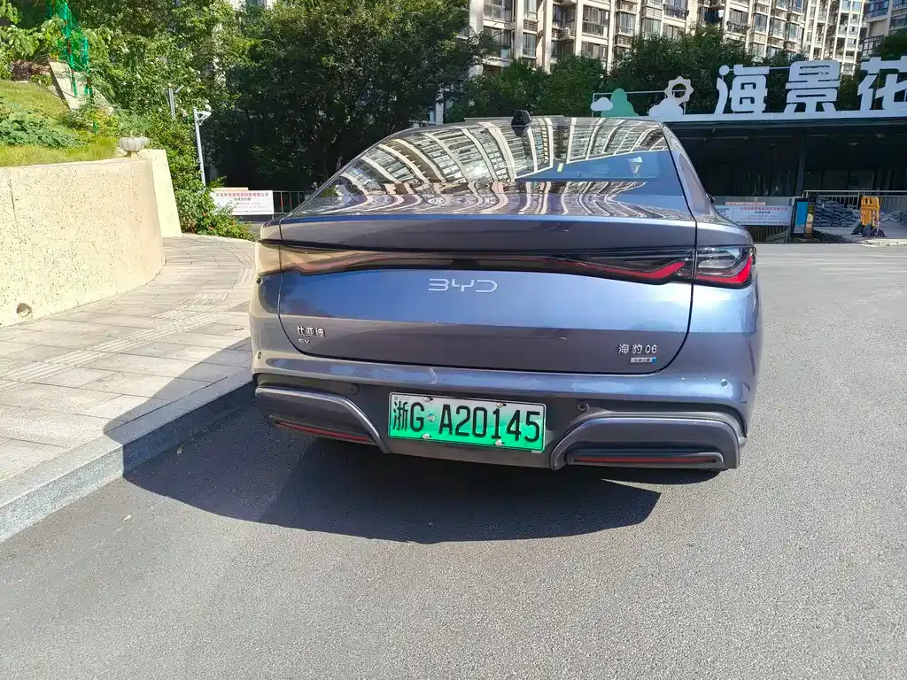 BYD Seal 06 — фото 10