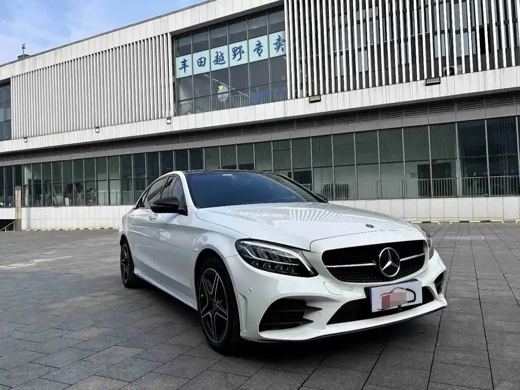Mercedes-Benz C-Class — фото 7