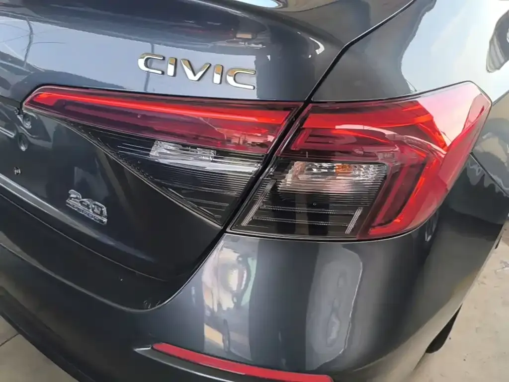 Honda Civic — фото 8