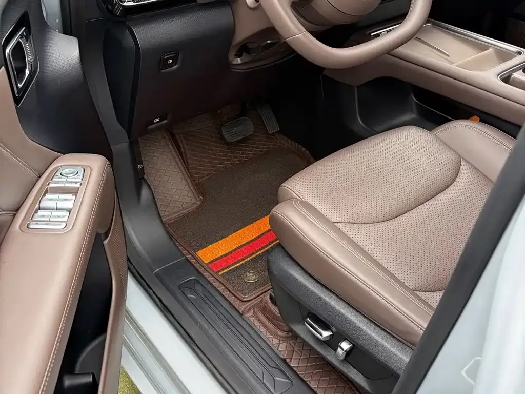 Wuling Xingguang 730 New Energy — фото 2