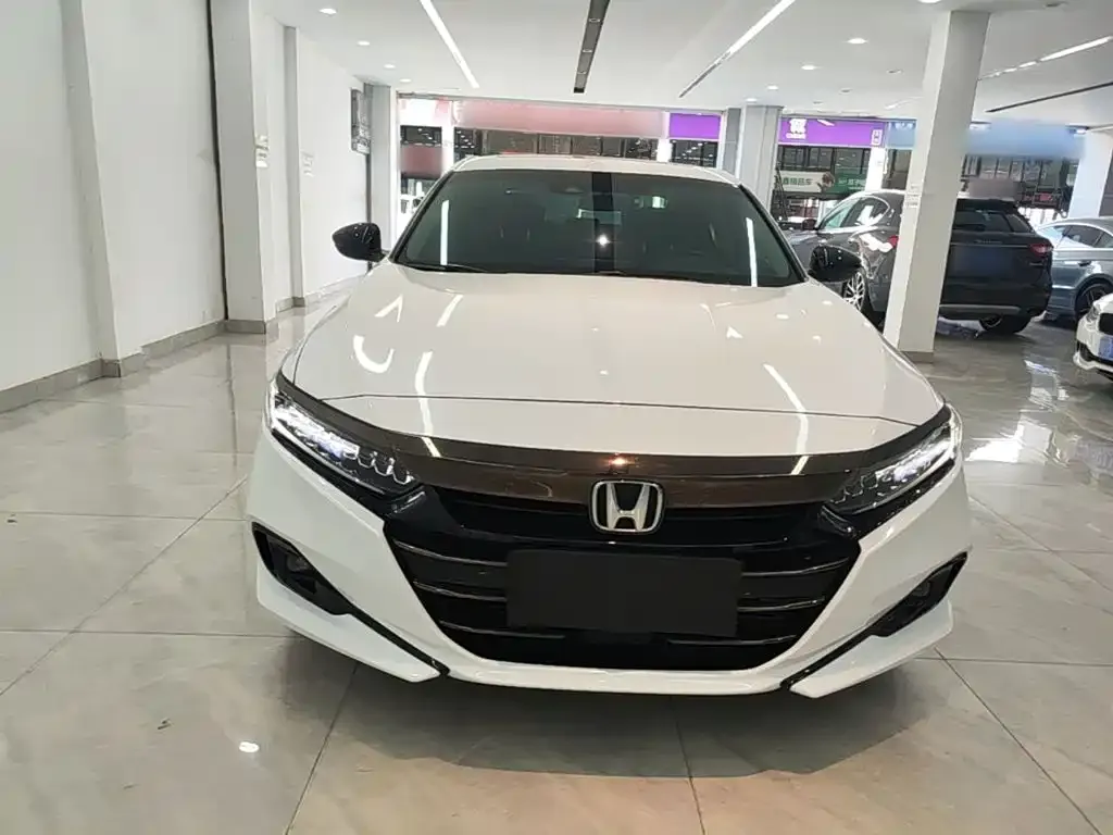Honda Accord — фото 8