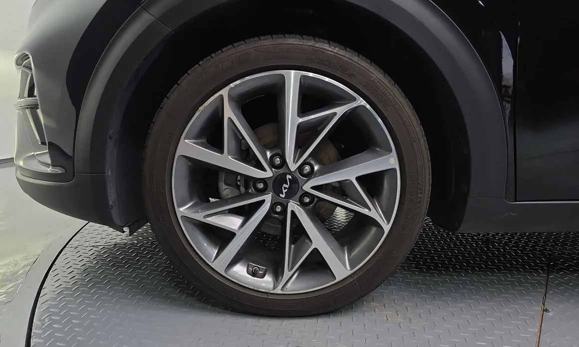Kia Niro — фото 10