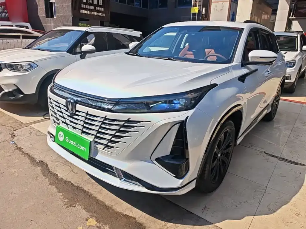 Changan CS75 PLUS — фото 1