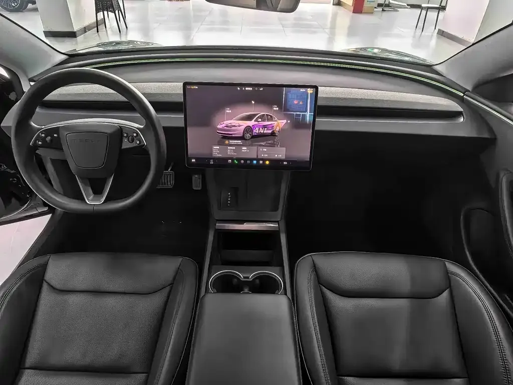 Tesla Model 3 — фото 8
