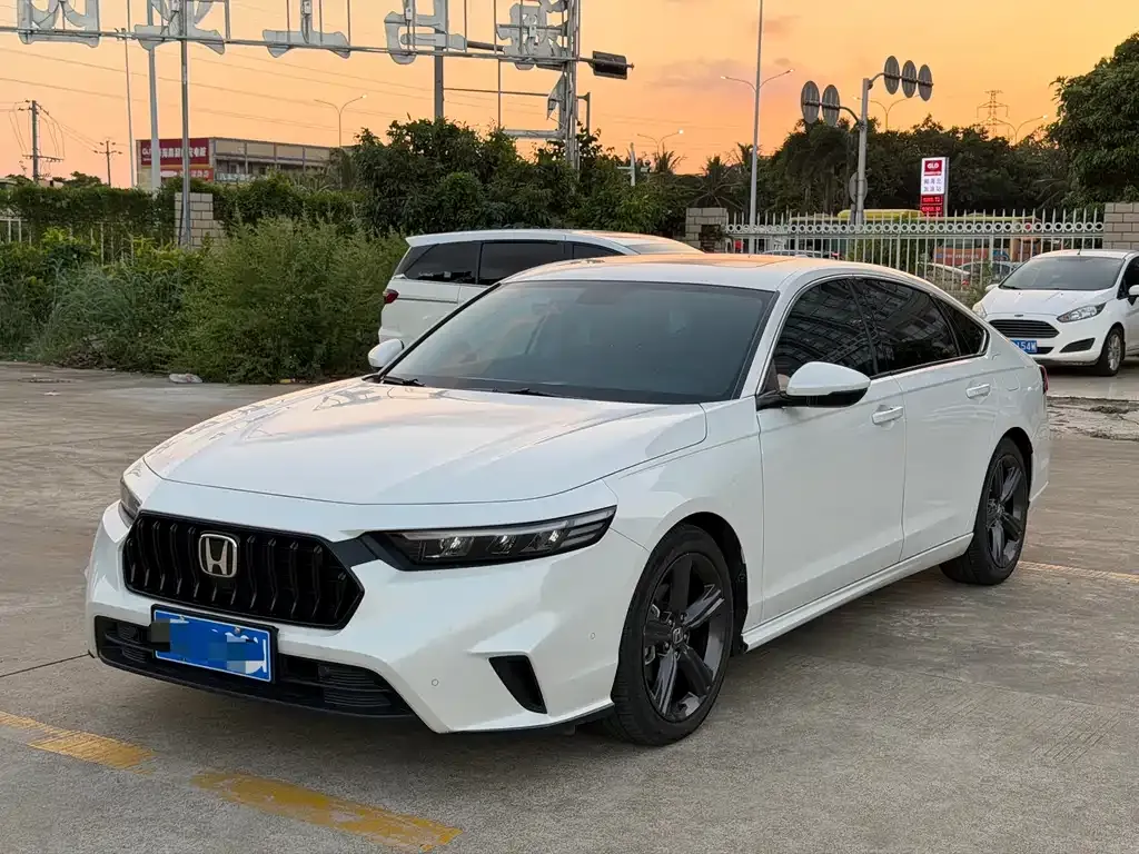 Honda Inspire — фото 1