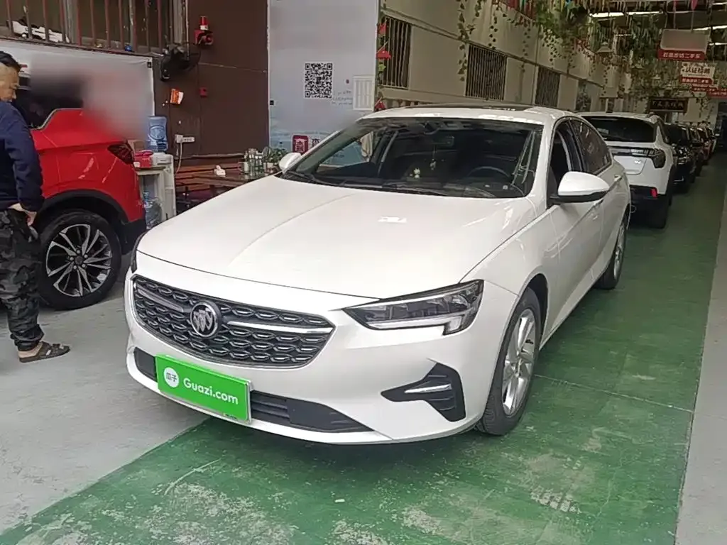 Buick Regal — фото 1