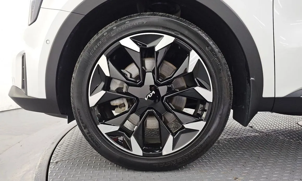 Kia Sorento — фото 10