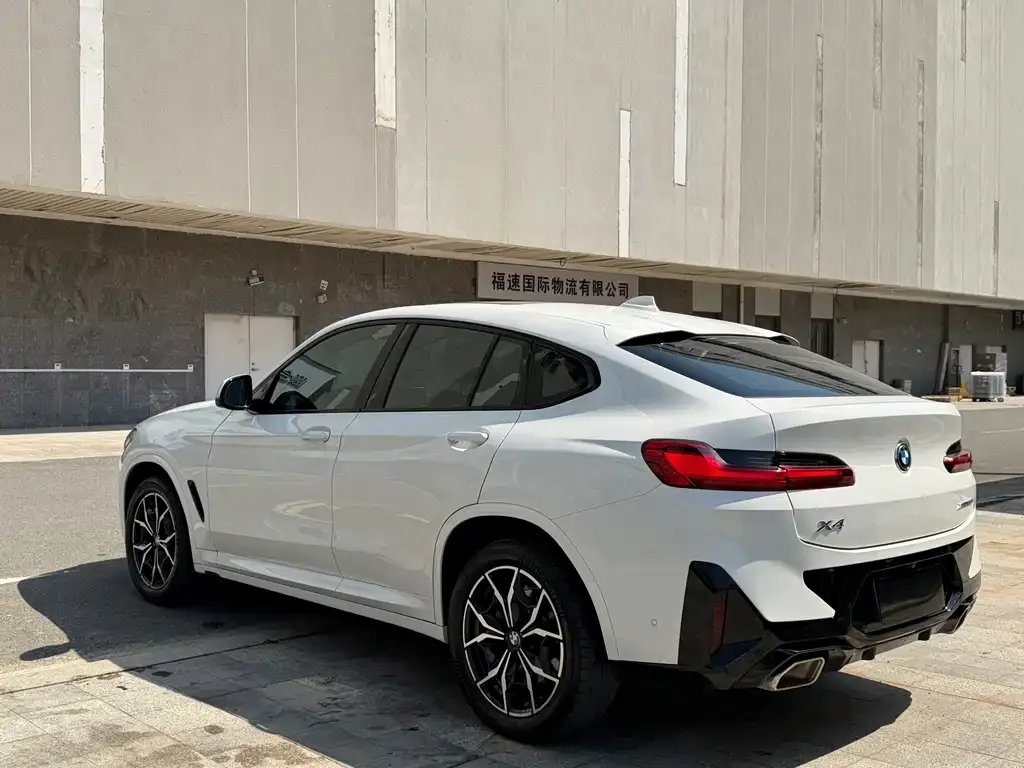 BMW X4 — фото 4