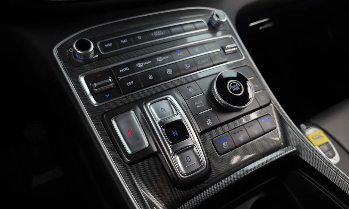 Hyundai Santafe — фото 8