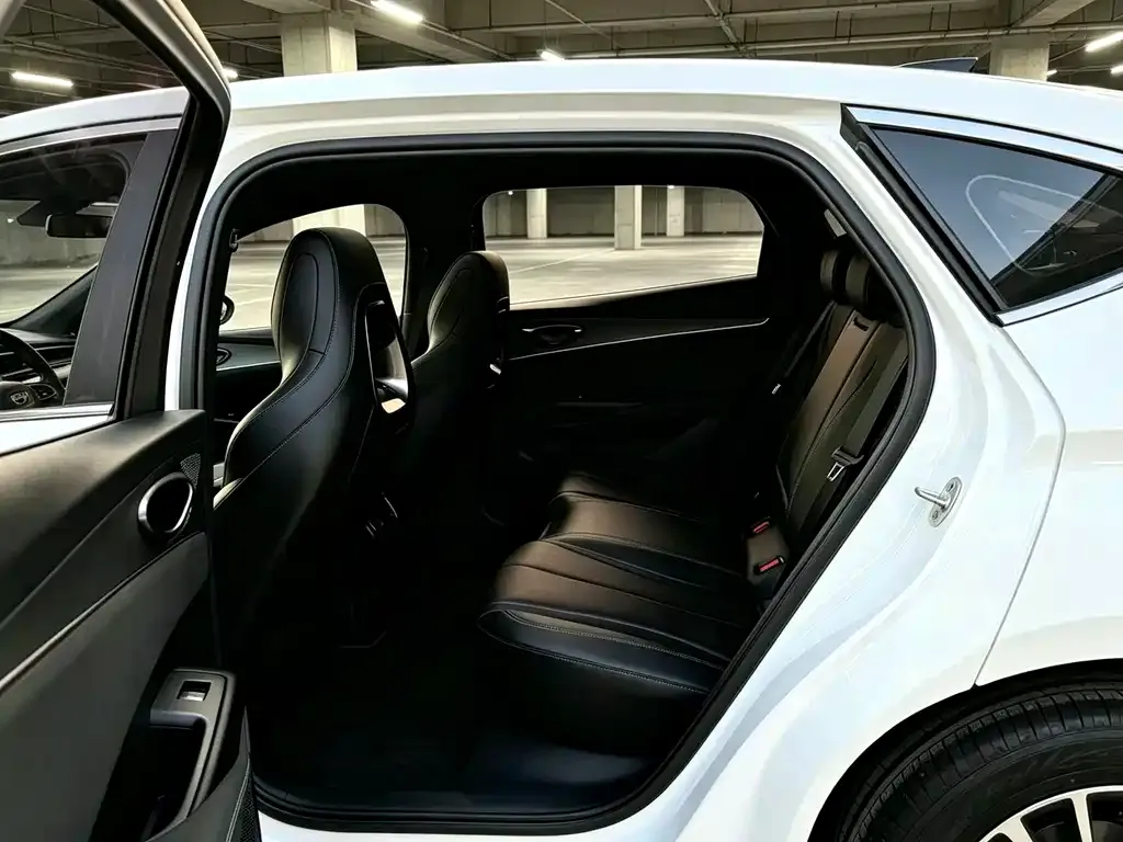 BYD Seal 06 — фото 8
