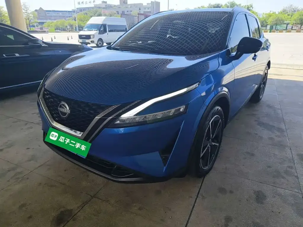 Nissan Qashqai — фото 1