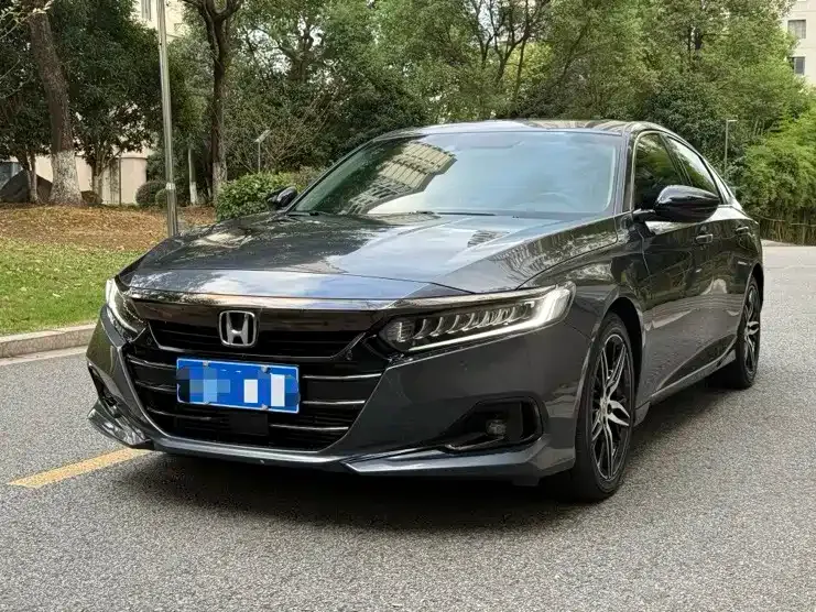 Honda Accord — фото 4