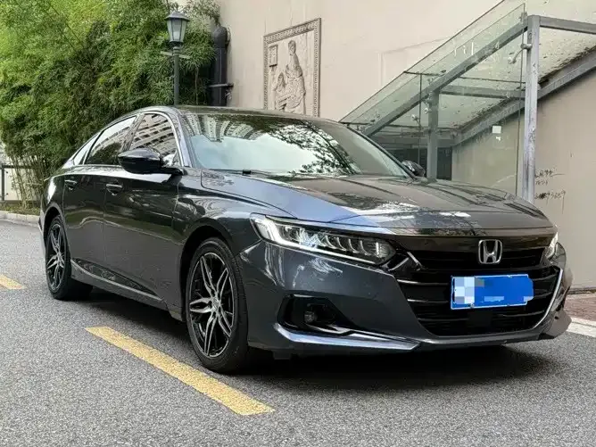 Honda Accord — фото 3