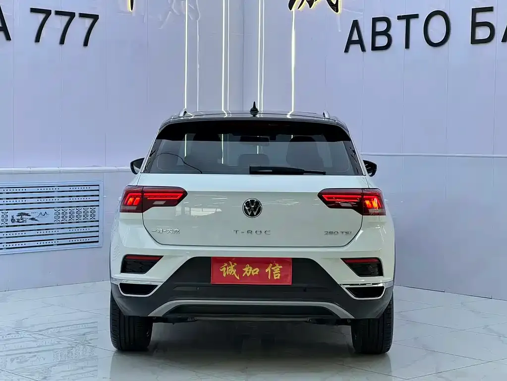 Volkswagen T-Roc — фото 2