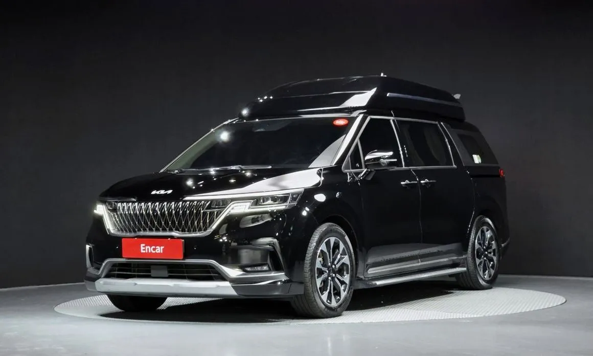 Kia Carnival — фото 1