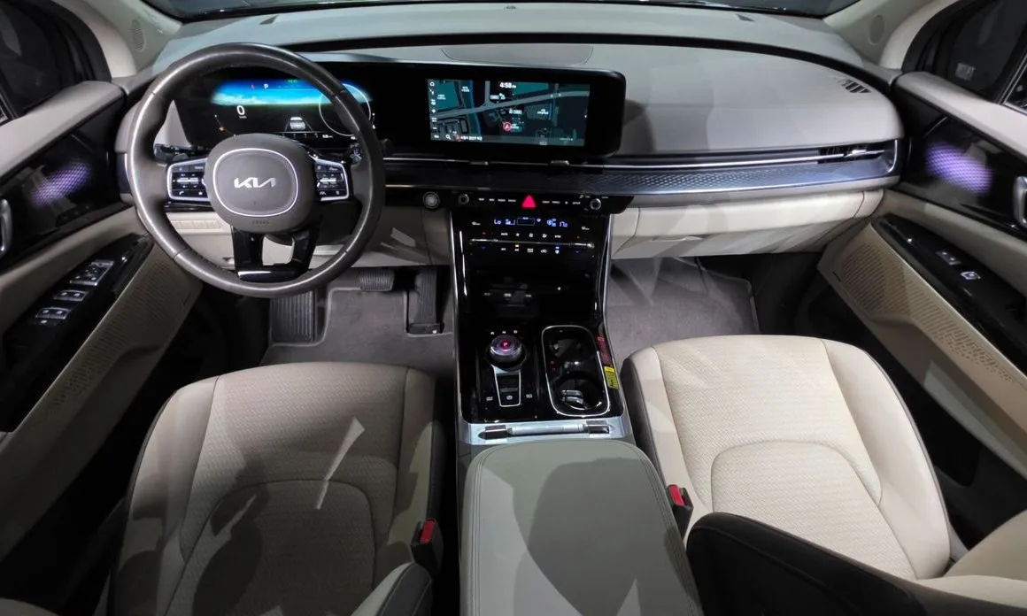 Kia Carnival — фото 6