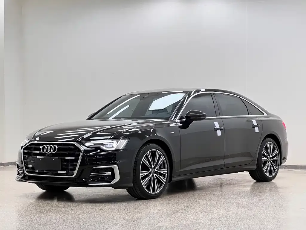 Audi A6L — фото 1
