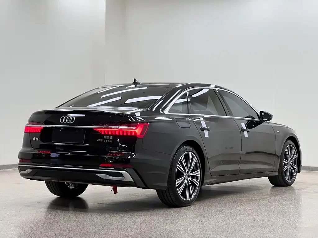 Audi A6L — фото 3
