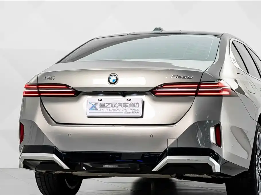 BMW 5 Series — фото 10