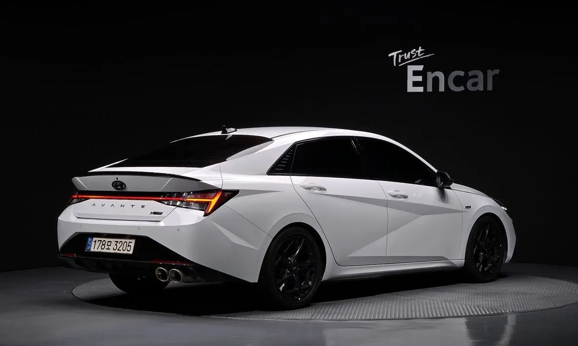 Hyundai AVANTE — фото 3