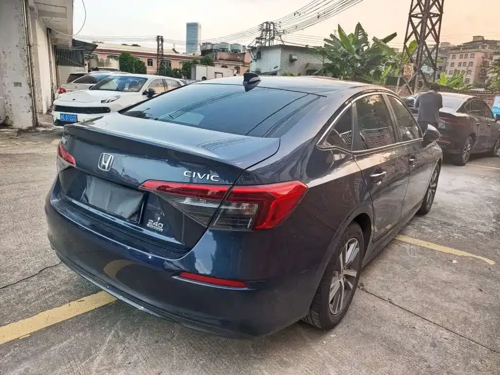 Honda Civic — фото 5