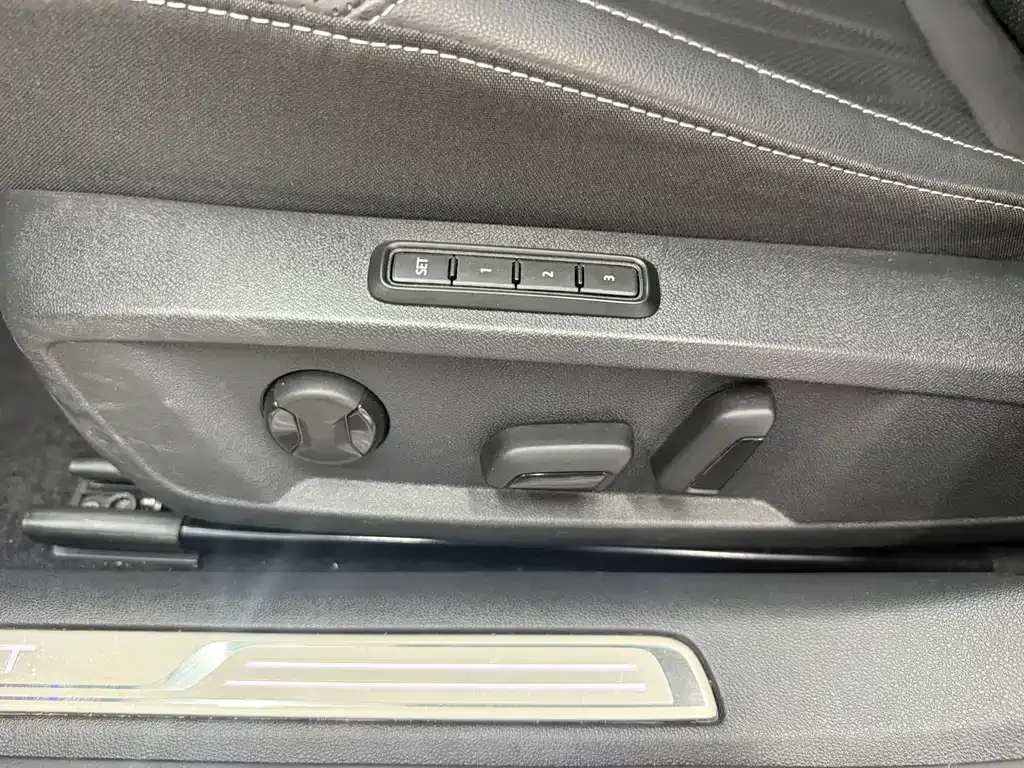 Volkswagen Passat — фото 9
