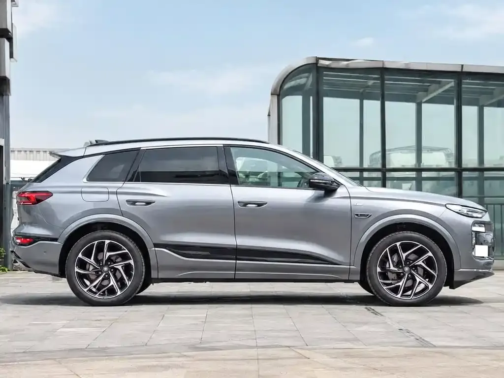 Audi Q6L e-tron — фото 6