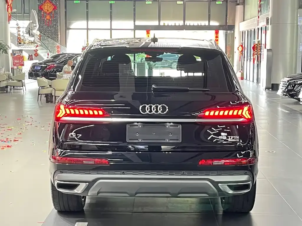 Audi Q7 — фото 4