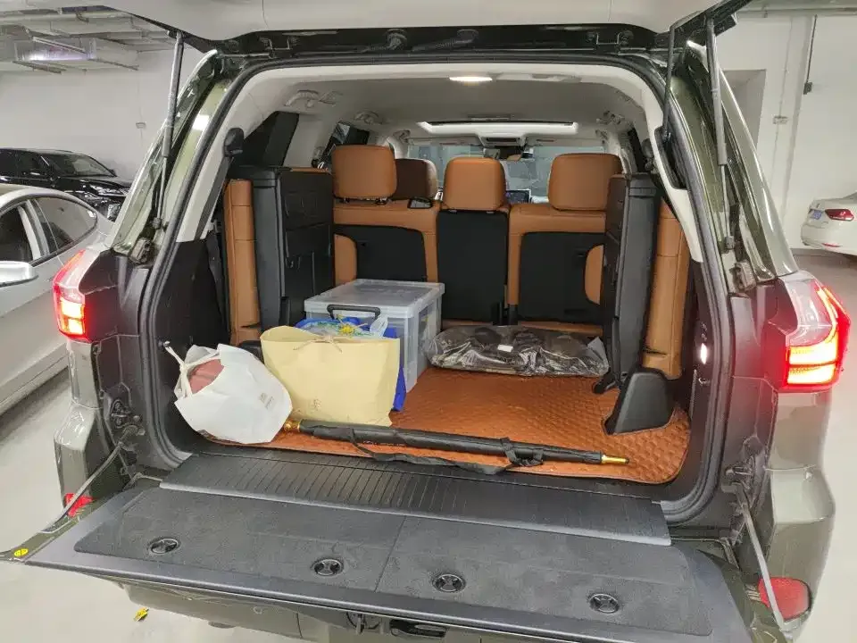 Lexus LX — фото 3