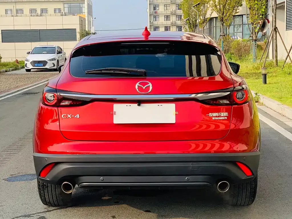 Mazda CX-4 — фото 8