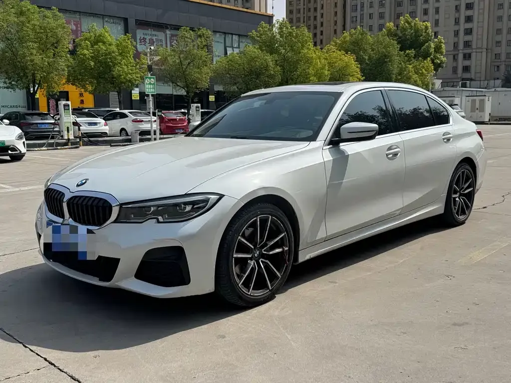 BMW 3 Series — фото 1
