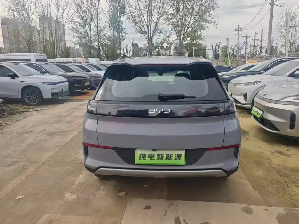 BYD Sealion 05 EV — фото 2