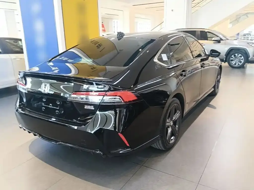 Honda Inspire — фото 6
