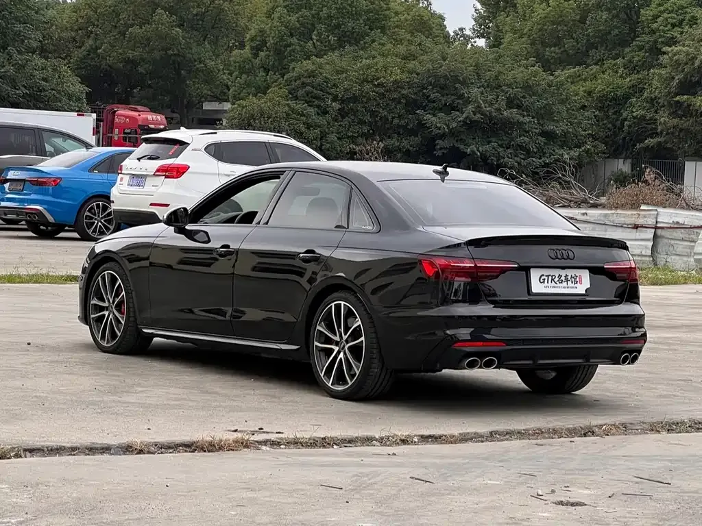 Audi S4 — фото 2