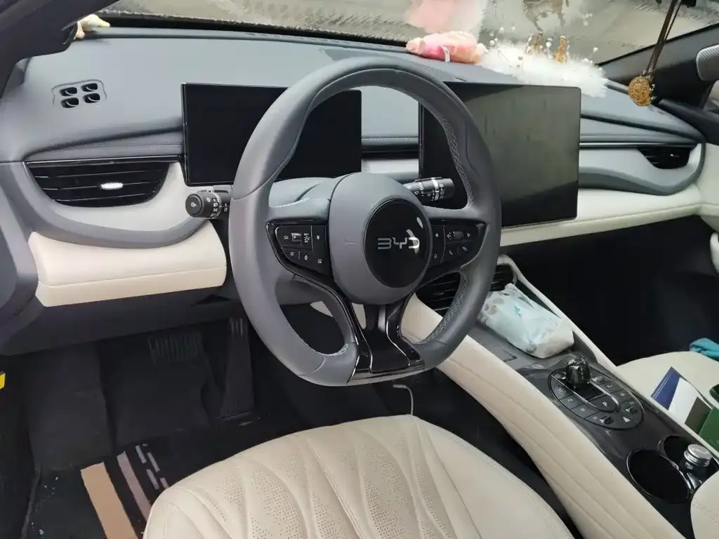BYD Seal 06GT — фото 9