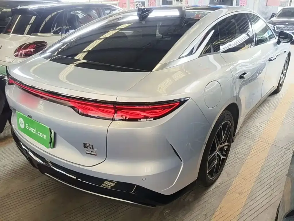 BYD Han L — фото 9