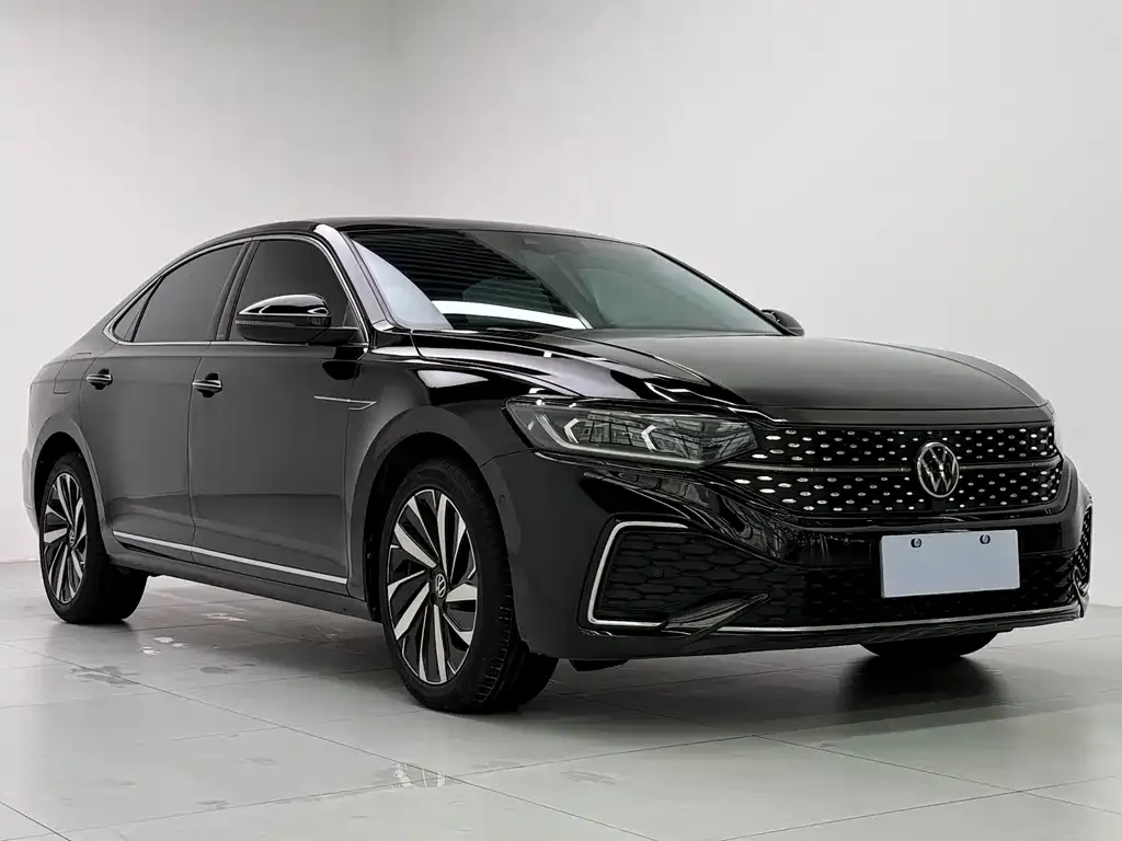 Volkswagen Passat — фото 9